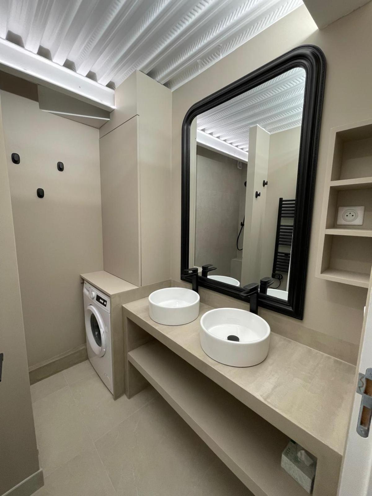 4 Pieces Charme Paris Centre Apartamento Exterior foto